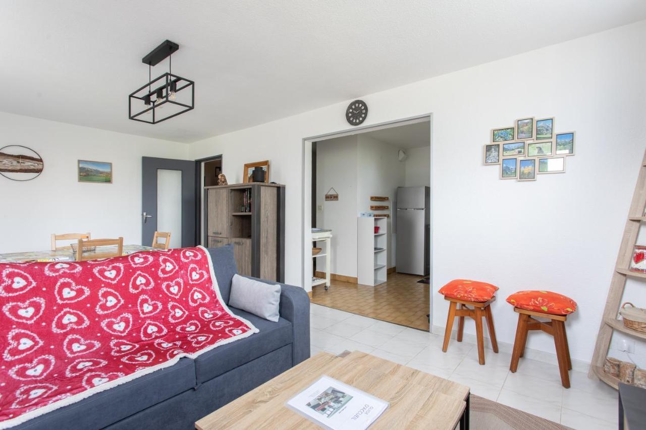 Les Arolles - Appartement Vue Sur La Montagne Saint-Leger-les-Melezes Bagian luar foto